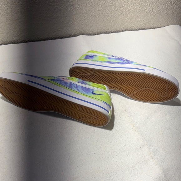 Nike Tie-Dye Slip-On Sneakers in Purple, Green, Orange and White - Picture 3 of 3